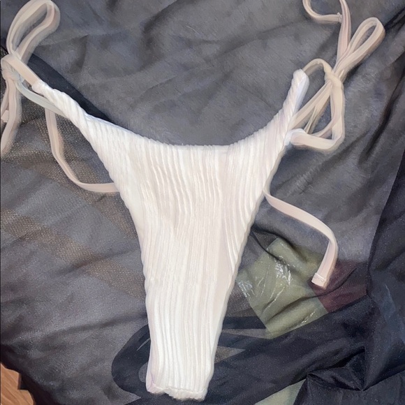 White Ribbed Bikini Set - Picture 2 of 5